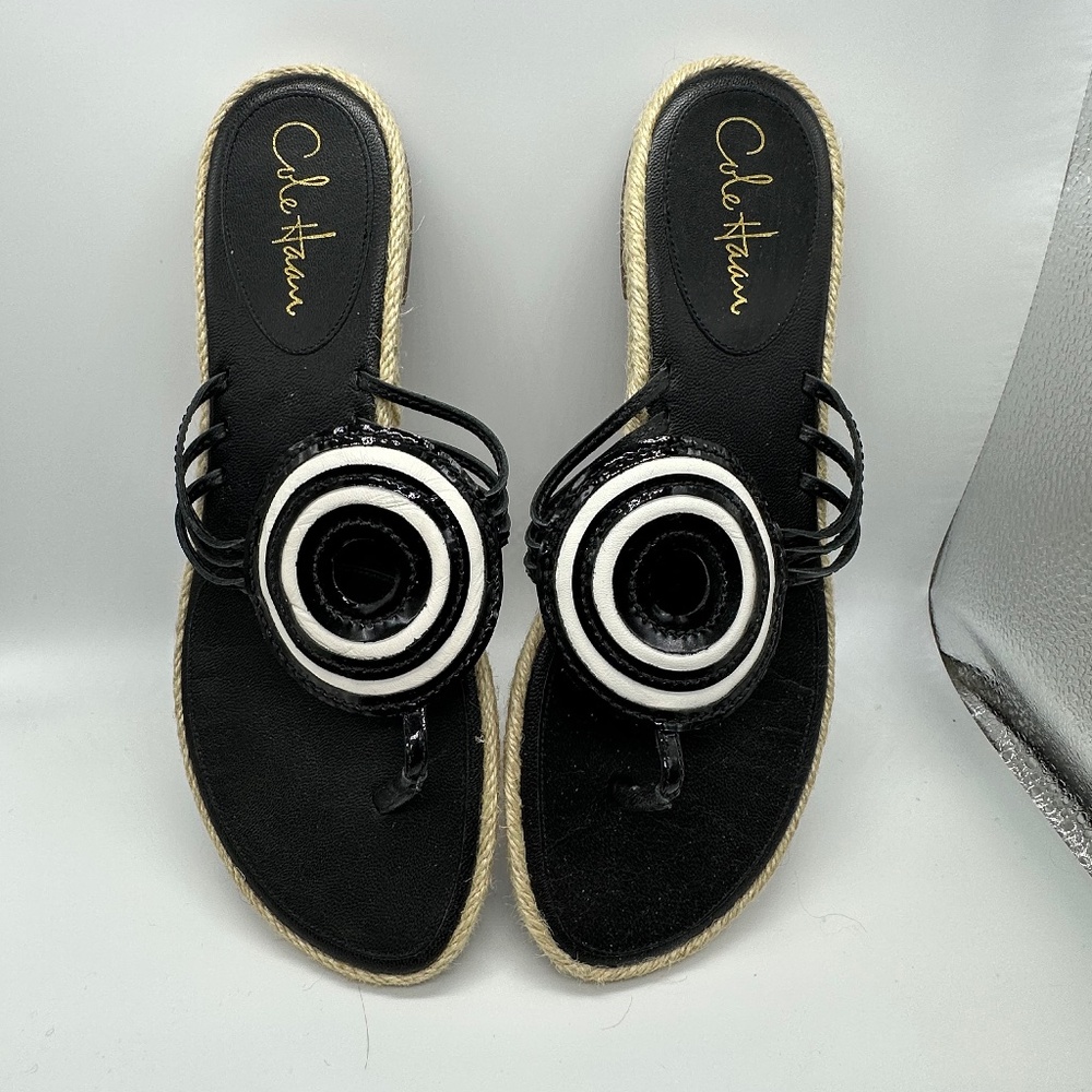 Cole Haan Bk/wh patent leather. Rope detail. Pixie thong. Size 9. Like new!